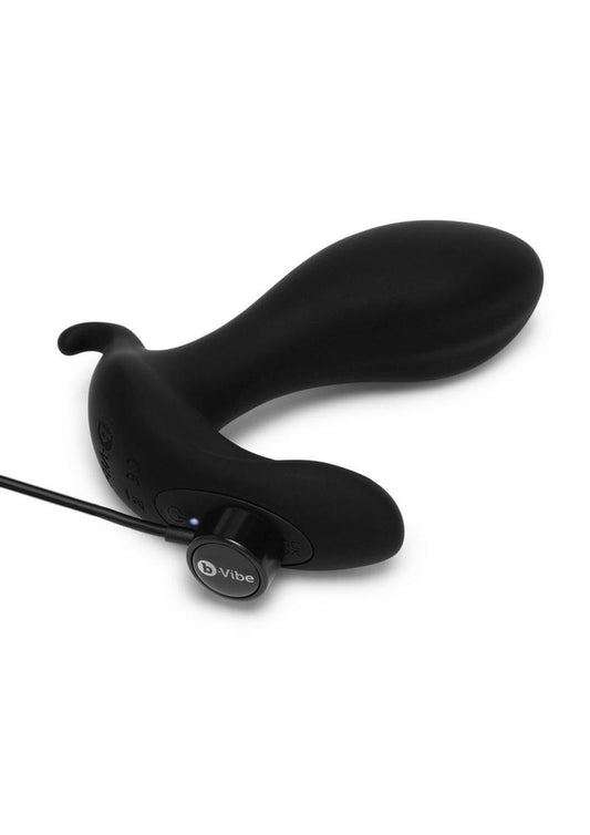 B-Vibe Expanding Plug Rechargeable Silicone with Remote Anal Plug - Black